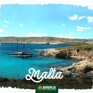 Vista sobre o mar na ilha de Malta